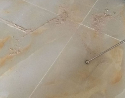 栖霞瓷砖空鼓维修公司分享粘合剂选择不当在瓷砖铺贴过程中可能导致以下问题